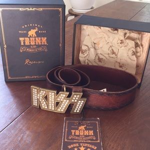 KISS TRUNK LTD Rhinestone Vintage Belt